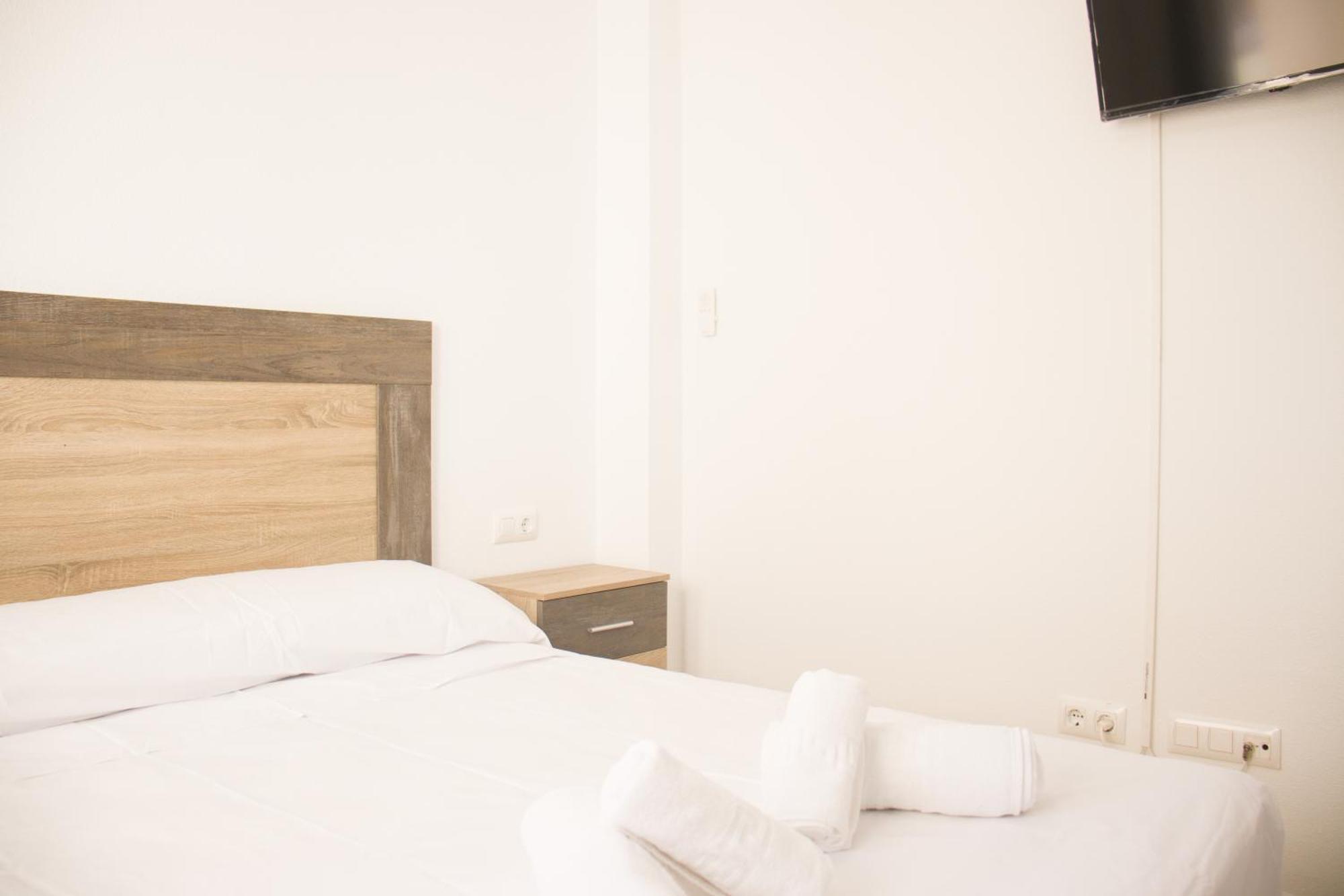 Apartamentos Sol De Агилас Экстерьер фото